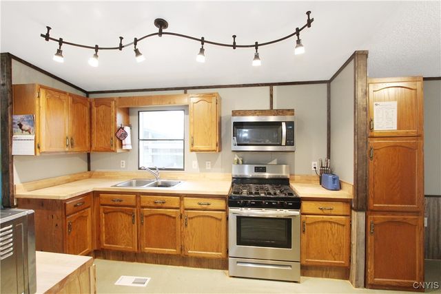 7571 Snell Road, New Bremen, NY 13367