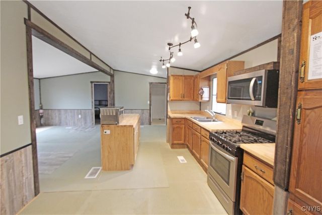 7571 Snell Road, New Bremen, NY 13367