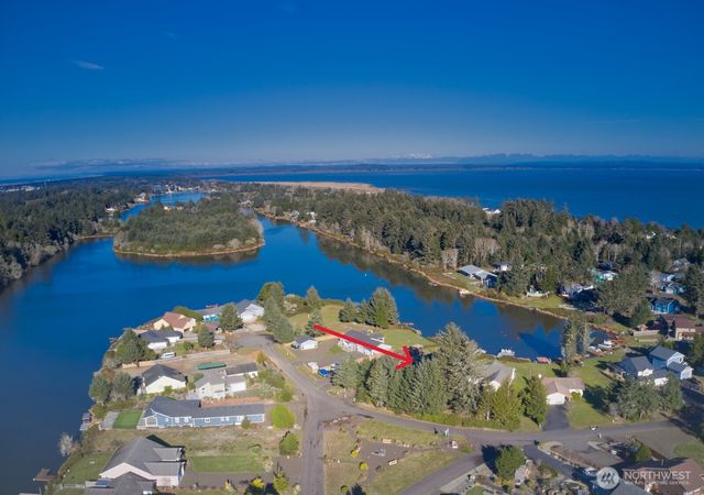 248 Chaparral Street SE, Ocean Shores, WA 98569