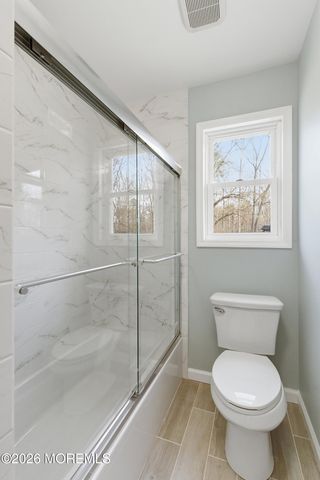 39 Blue Jay Drive, Toms River, NJ 08755