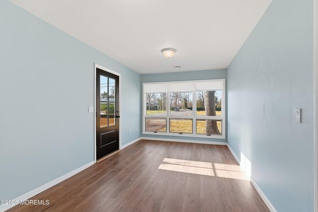 39 Blue Jay Drive, Toms River, NJ 08755