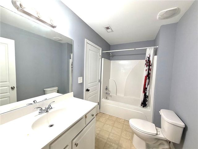 1302 Ida Woods Lane, Lawrenceville, GA 30045