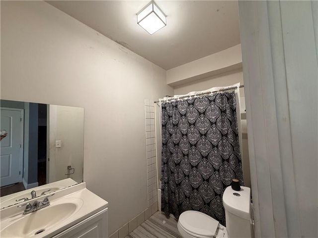 1302 Ida Woods Lane, Lawrenceville, GA 30045