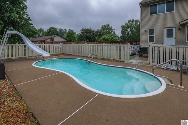 5200 Jewell Ln, Paducah, KY 42001