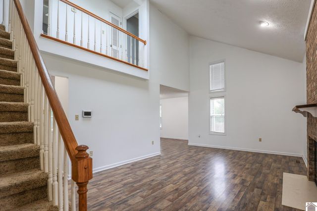 5200 Jewell Ln, Paducah, KY 42001