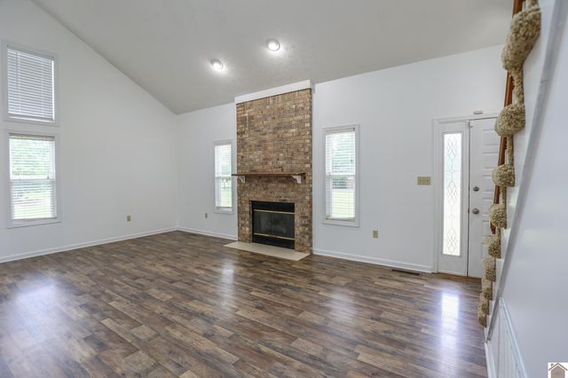 5200 Jewell Ln, Paducah, KY 42001