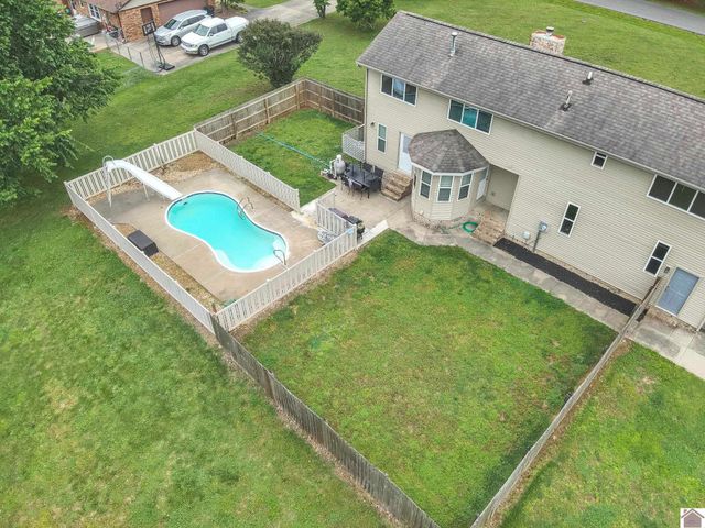 5200 Jewell Ln, Paducah, KY 42001