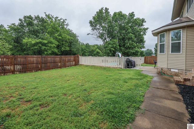 5200 Jewell Ln, Paducah, KY 42001