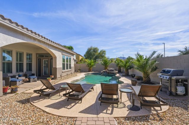 6729 S BANNING Street, Gilbert, AZ 85298