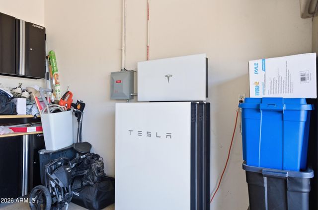 6729 S BANNING Street, Gilbert, AZ 85298