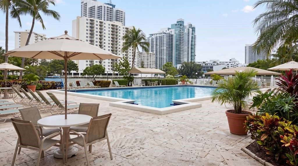 1000 Parkview Dr 511, Hallandale Beach, FL 33009