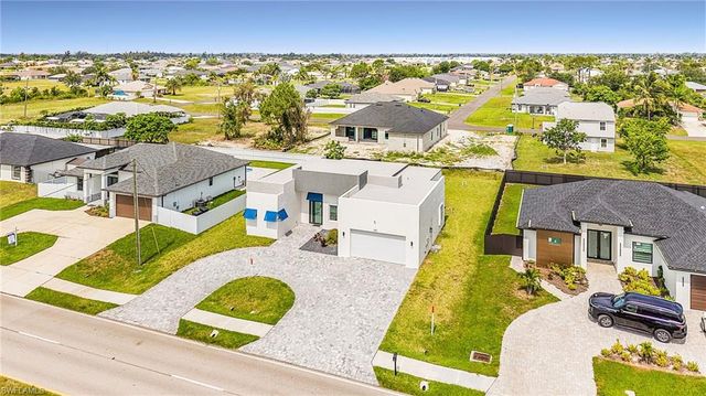 300 Chiquita BLVD N, Cape Coral, FL 33993