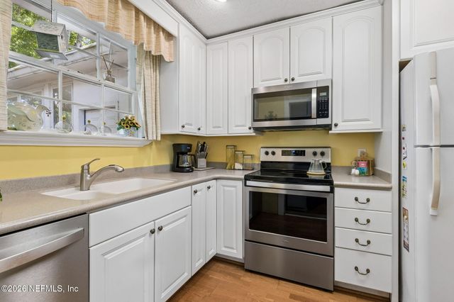 1729 DOGWOOD Place, Jacksonville, FL 32210
