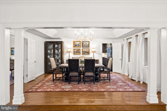 4613 CHARLESTON TER NW, Washington, DC 20007