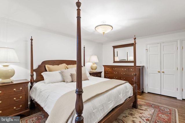 4613 CHARLESTON TER NW, Washington, DC 20007