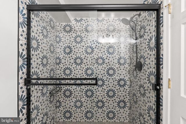 4613 CHARLESTON TER NW, Washington, DC 20007