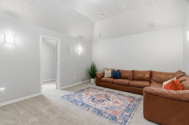 740 Sheldon Road, Lantana, TX 76226