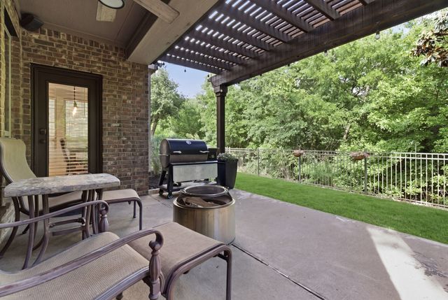 740 Sheldon Road, Lantana, TX 76226