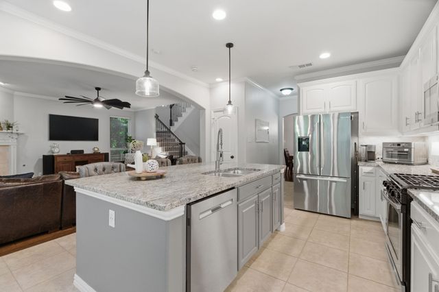 740 Sheldon Road, Lantana, TX 76226