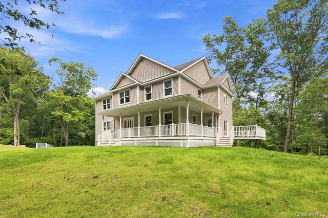 194 South Road, Holmes, NY 12531