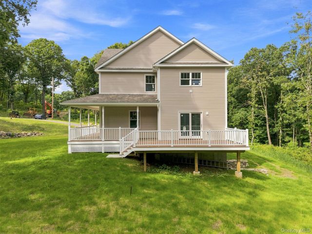 194 South Road, Holmes, NY 12531