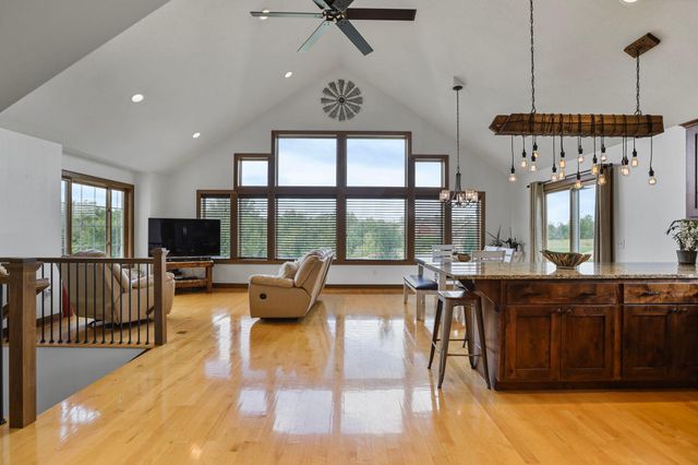 3299 Circle Bluff Trail, Faribault, MN 55021