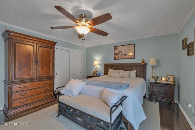 1737 Oakdale Drive, Dandridge, TN 37725