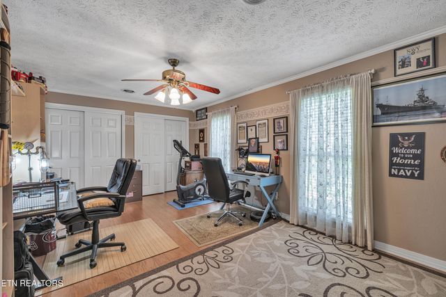 1737 Oakdale Drive, Dandridge, TN 37725