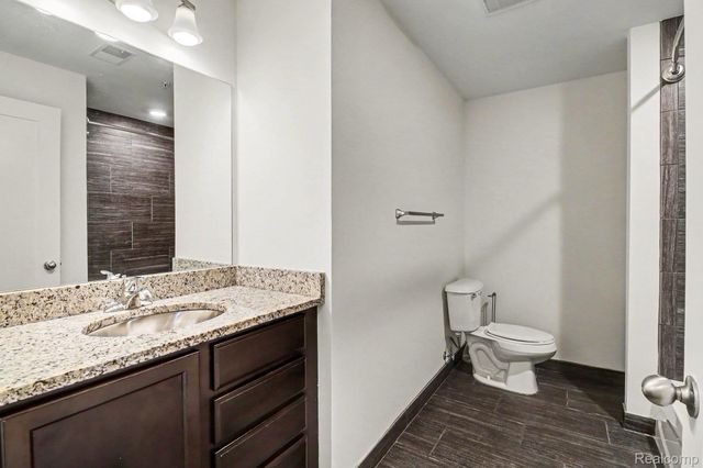 1250 DIAMOND Court E, Royal Oak, MI 48067