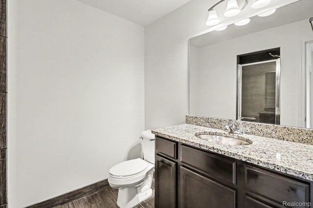 1250 DIAMOND Court E, Royal Oak, MI 48067