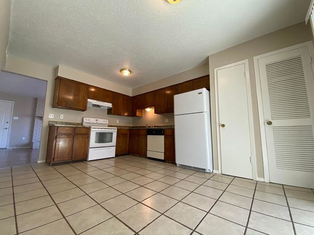 6435 PIZARRO Street, El Paso, TX 79912