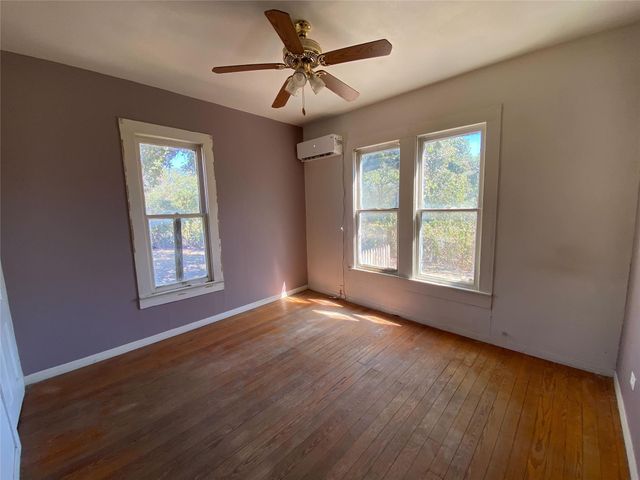 700 Highway 290 E, Elgin, TX 78621
