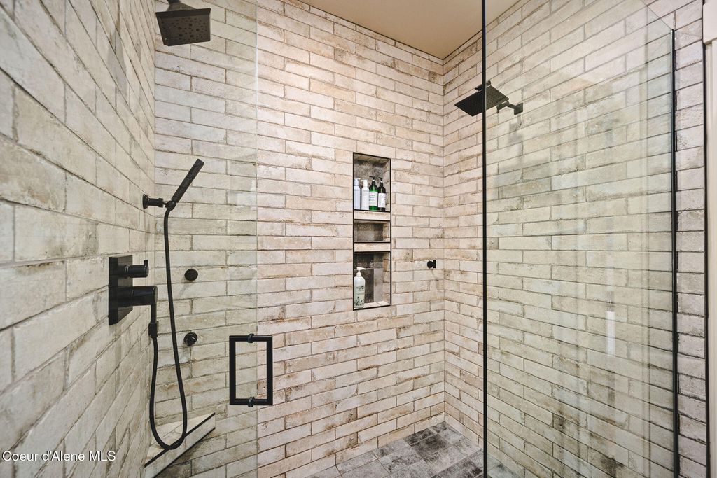 6520 N Colfax St, Dalton Gardens, ID 83815 photo 29