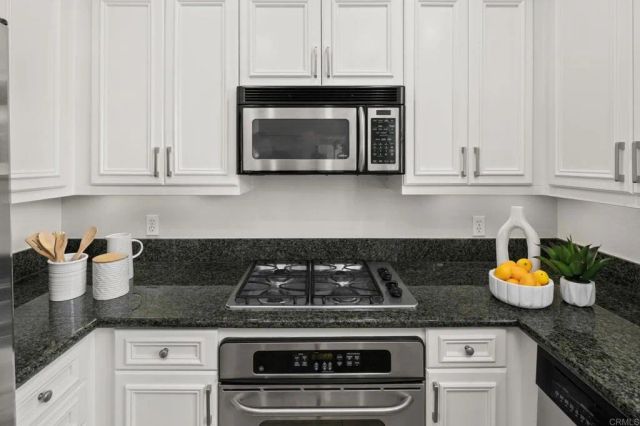 12657 Elisa Lane 200, San Diego, CA 92128