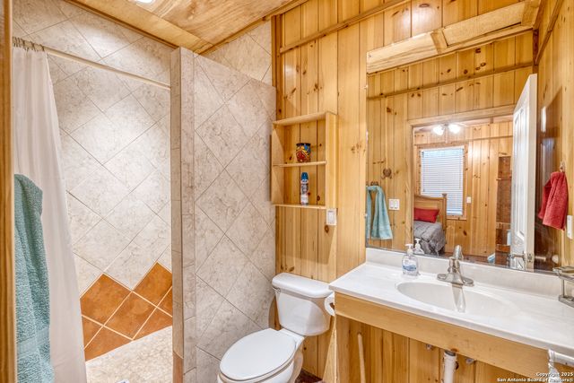 387 Madrone Loop, Concan, TX 78838