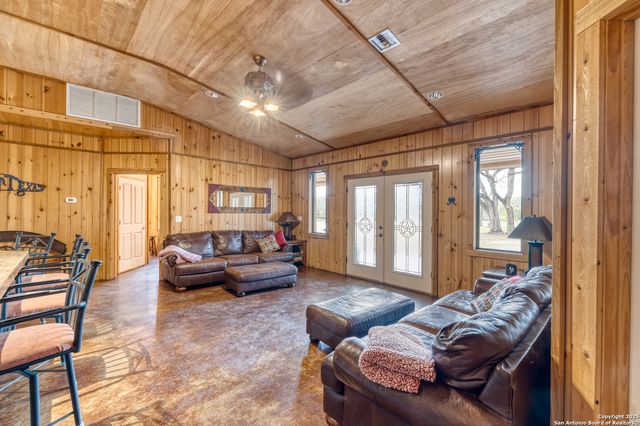 387 Madrone Loop, Concan, TX 78838