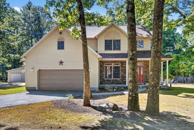 14 NY-9P, Malta, NY 12020