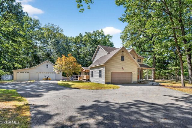 14 NY-9P, Malta, NY 12020