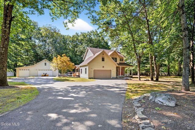 14 NY-9P, Malta, NY 12020