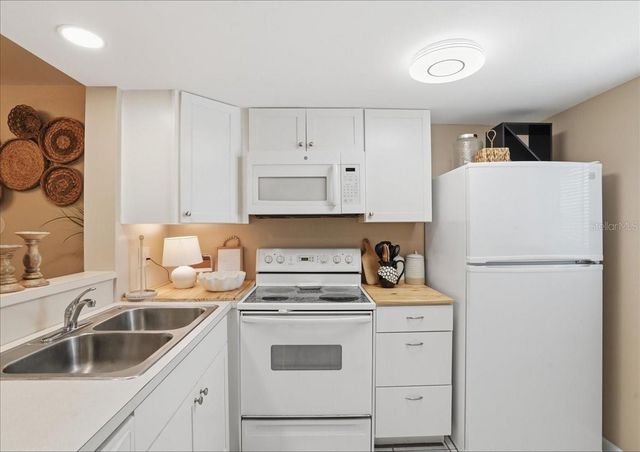 12538 SW KINGSWAY CIRCLE 1503, Lake Suzy, FL 34269