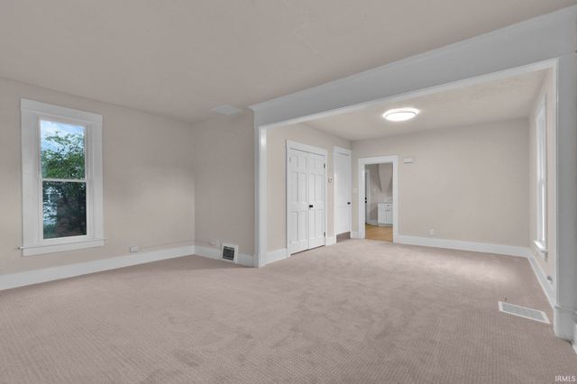 220 Crescent Street, Elkhart, IN 46516