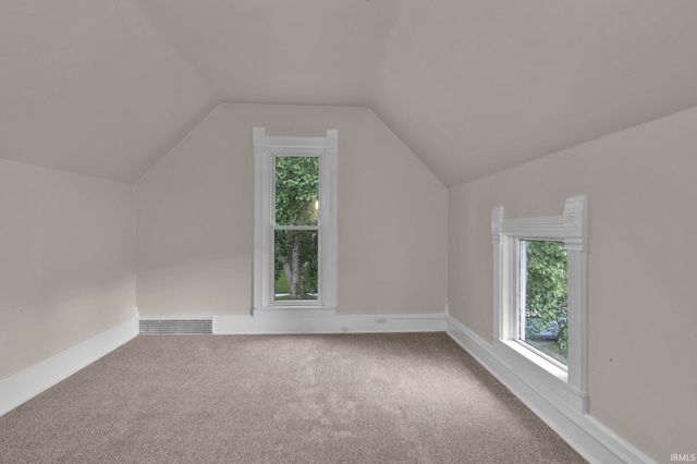 220 Crescent Street, Elkhart, IN 46516