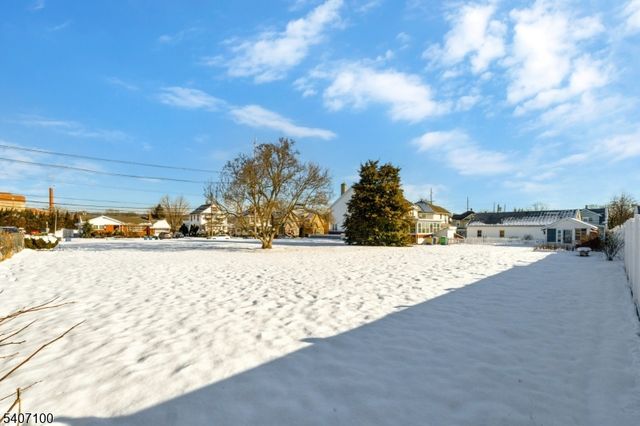 380 E Main St, Somerville Boro, NJ 08876