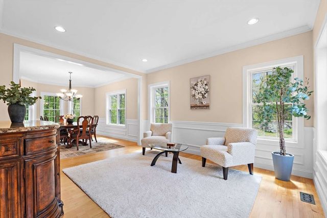 3 Notch Dr, Westford, MA 01886
