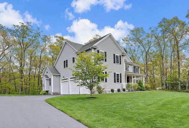 3 Notch Dr, Westford, MA 01886