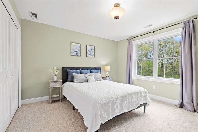 3 Notch Dr, Westford, MA 01886