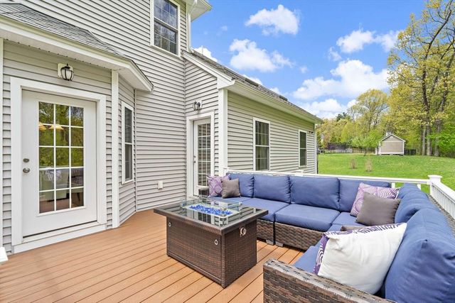 3 Notch Dr, Westford, MA 01886