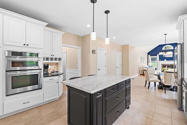 3 Notch Dr, Westford, MA 01886