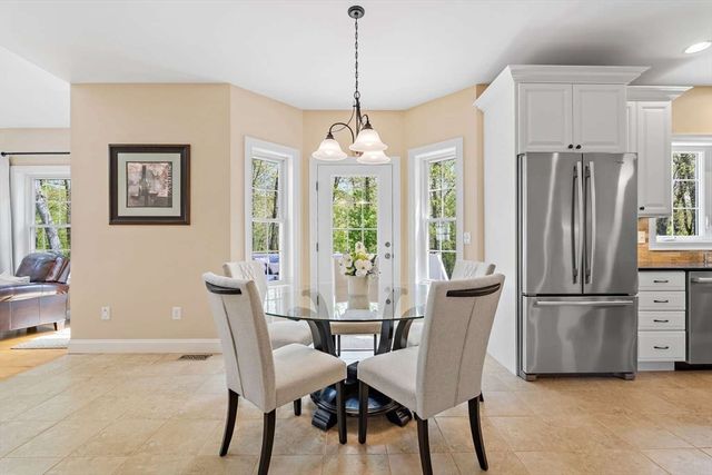 3 Notch Dr, Westford, MA 01886