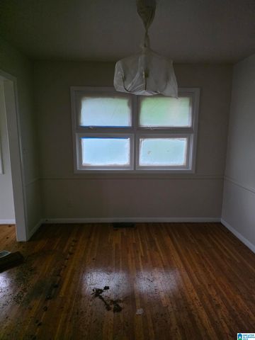 956 REEDWOOD LANE, Birmingham, AL 35235